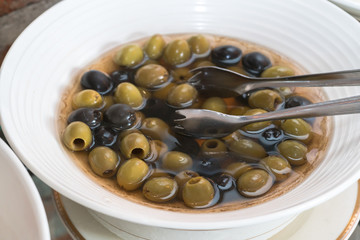 Green olives preserved
