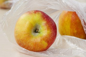 apples in poly bag