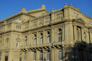 Colon Theater sideangle.