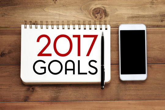 2017 goals word on notebook paper background