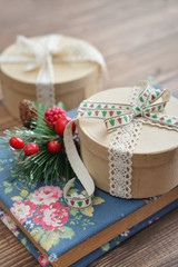 Round gift boxes