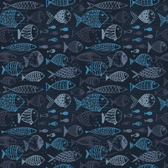Naklejka premium Seamless pattern with hand drawn funny fishes in sketch style.