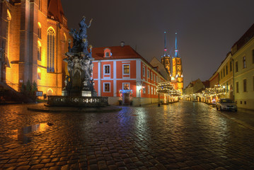Noc na Ostrowie Tumskim Wrocław,Polska.