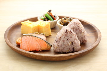雑穀おにぎり