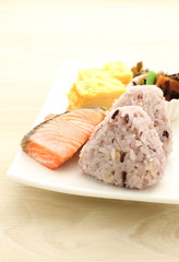 雑穀米のおにぎり