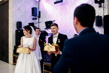 The brides keep a bread in restaurant