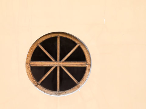 old round window