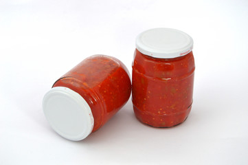 Cam kavanoz içinde ev yapımı domates konservesi resimler
