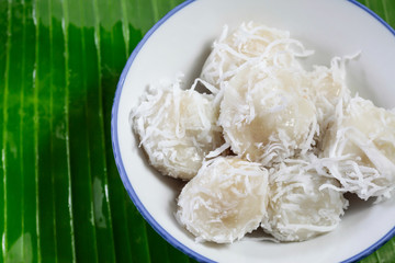 Thai coconut balls, Khanom Tom