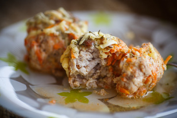 steamed meatballs tangled meat with carrots