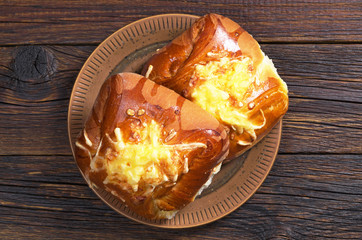 Buns with cheese