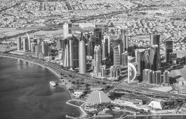 Fototapeta premium DOHA, QATAR - DECEMBER 12, 2016: Aerial view of city skyline. Do