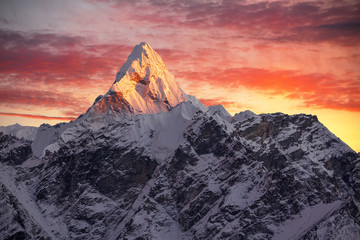 Ama Dablam peak (6856 m) at sunset. Nepal, Himalayas.