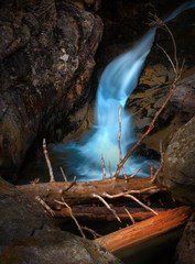 Obraz premium Górski Wodospad