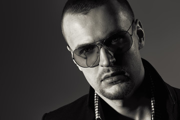 close-up male sunglasses