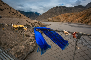 Ponte di funi sul fiume Kali Gandaki