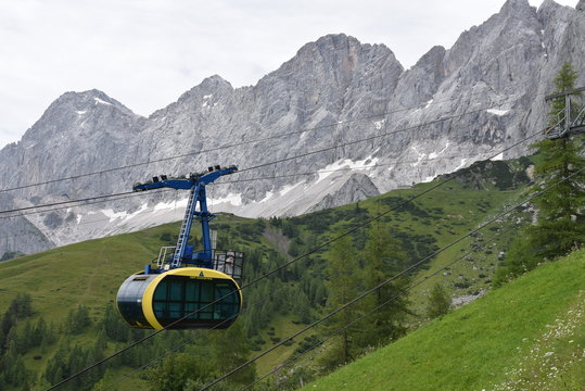 Seilbahn am Dachstein / &Ouml;sterreich