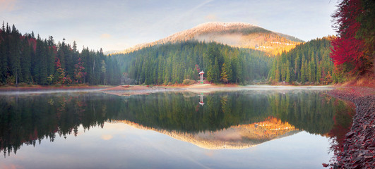Synevir lake autumn colors
