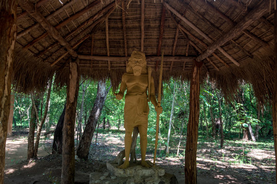 DABANA, SRI LANKA - CIRCA DECEMBER 2016: Vedda man