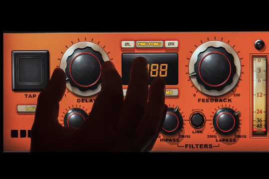 Adjusting an Audio Plug-in in Real Time