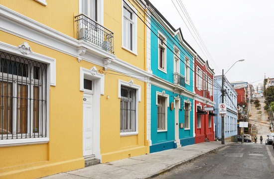 Colorful houses in Valparaiso, Chile