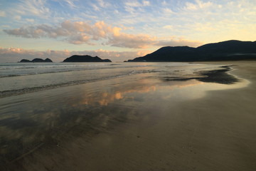 冬　夕暮れの石波海岸　宮崎県串間市