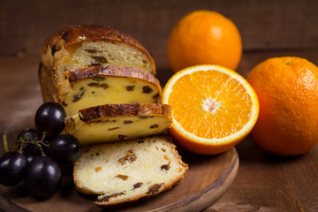 Sliced bread and orange