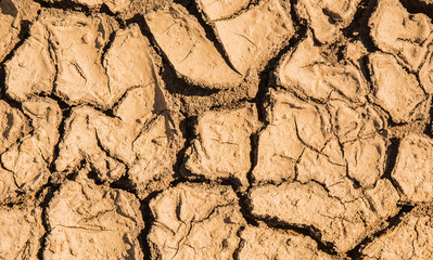 soil breaking beause hot weather.