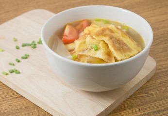 Thai Omelet Soup with Tomatoes and Chopped Scallion