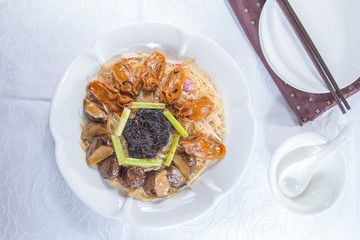 braised abalone noodles