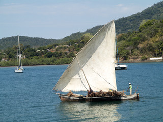 Fototapeta premium ANKIFY , MADAGASCAR, NOVEMBER 3.2016, Ships in a picturesque bay Indian Ocean, Ankify, Madagascar, November 3. 2016,