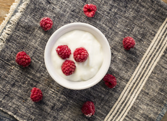 Plain Greek Yogurt with Raspberries