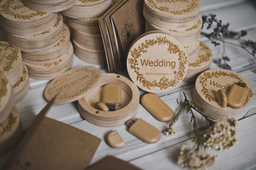 Wooden box for flash drives and the envelopes for the invitation
