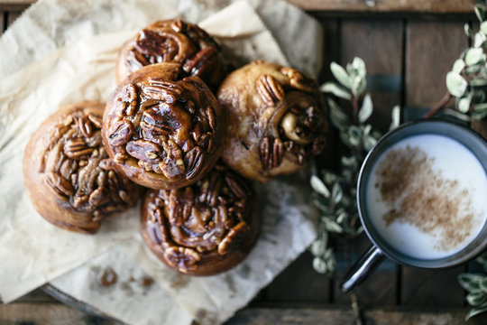 Sticky buns and milk 