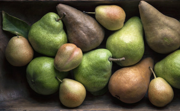 Assortment of pears 