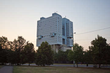 Fototapeta na wymiar Abandoned House of Councils (House of Soviets) in Kaliningrad