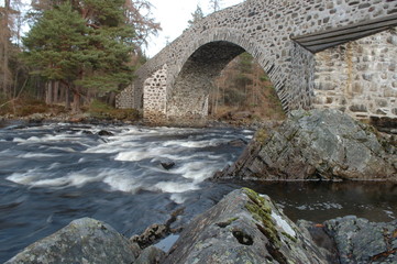 Fototapeta na wymiar The Old Bridge of Dee, Invercauld, Braemar. This was the crossing point of the military road from Blairgowrie to Inverness built by General Caulfield.