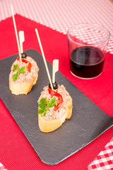 Tuna tapa