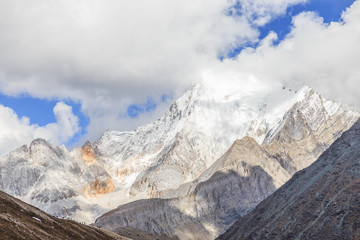 Fototapeta premium jokul at Daocheng Yading,sichuan,china
