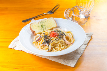 creamy seafood pasta