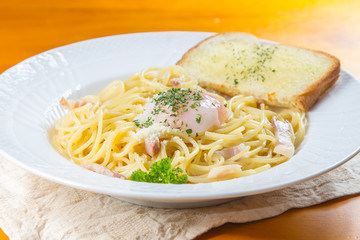 creamy seafood pasta