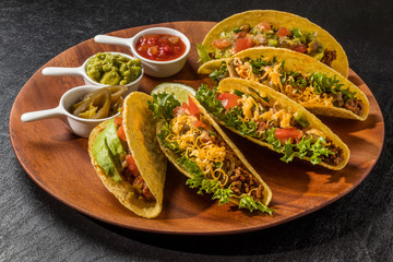 タコスセット　メキシコ料理　Tacos set of the Mexican food