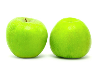 Green apple, isolated on white background