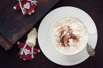 Heiße Schokolade mit Sahne