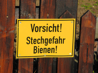 Warnschild Vorsicht Bienen