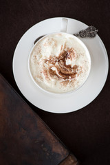 Heiße Schokolade mit Sahne