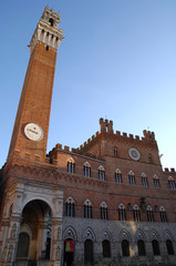 Obraz premium Piazza del Campo with Torre del Mangia, Siena, Tuscany, Italy.