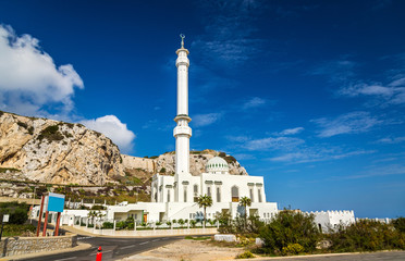 Obraz premium Ibrahim-al-Ibrahim Mosque at Europa Point in Gibraltar