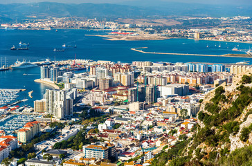 Obraz na płótnie Canvas Urban area of Gibraltar seen from the rock