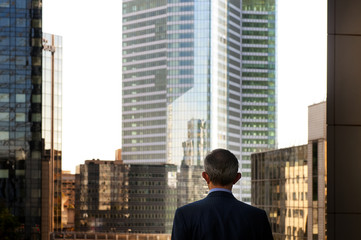 Homme d'affaire dans la ville
